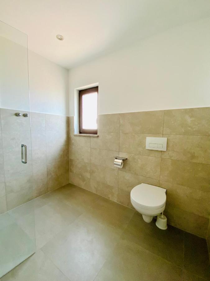 Villa Fluggi Near Labin Santalezi Eksteriør billede
